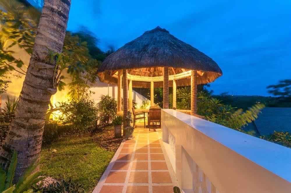 Artista Beach Villa 발라박 외부 사진