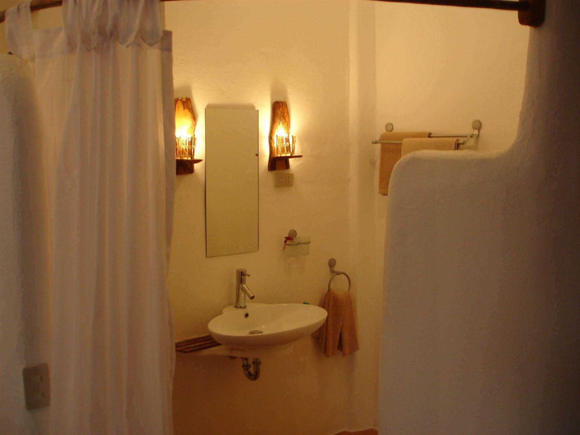Artista Beach Villa 발라박 외부 사진